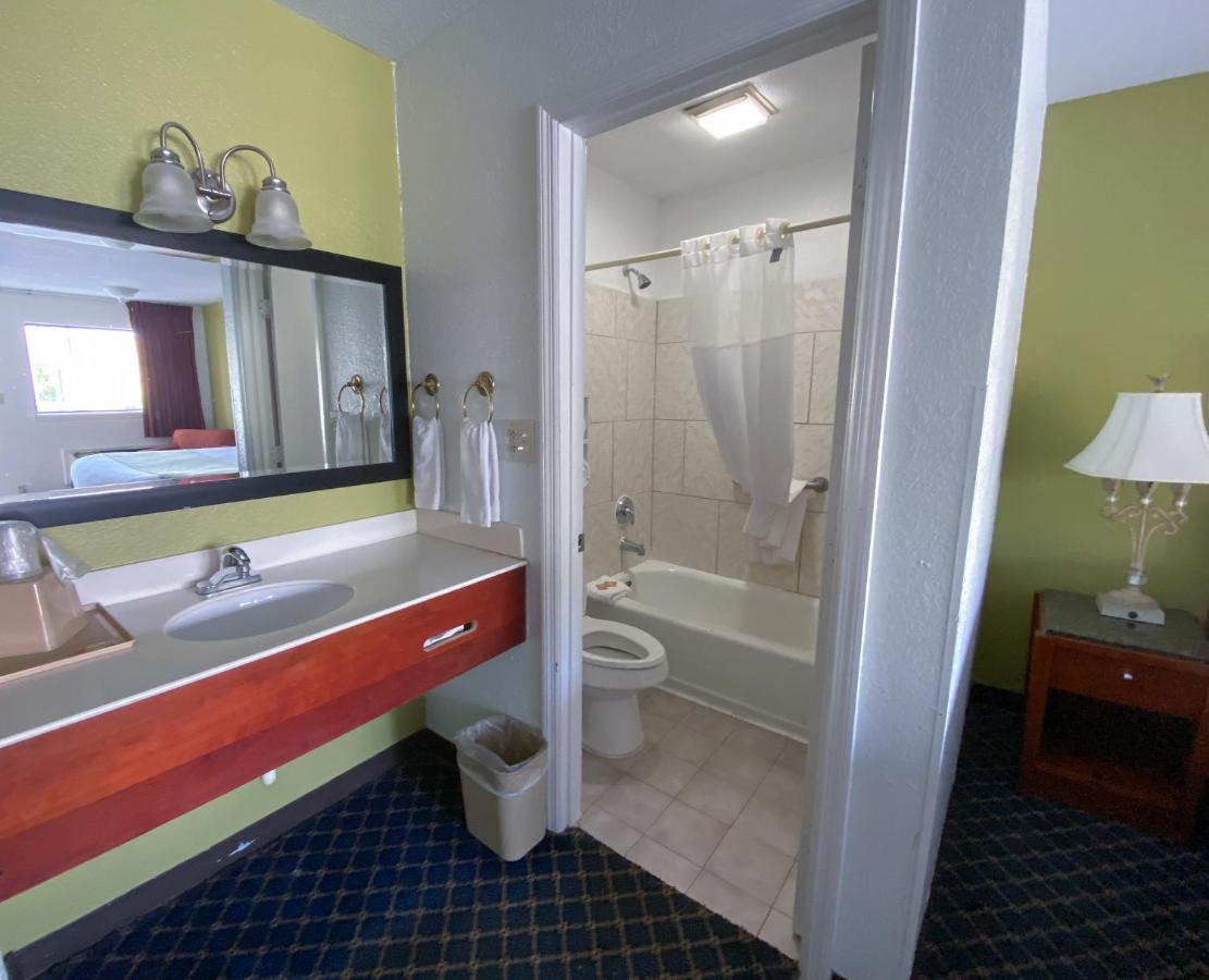 Royal Inn Richmond Hill- Savannah I-95 Extérieur photo