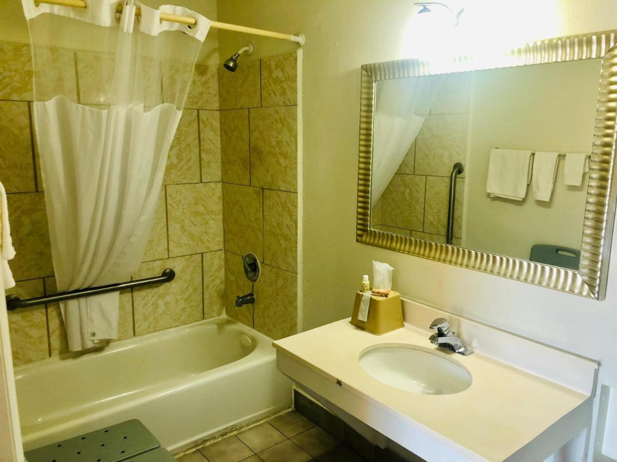 Royal Inn Richmond Hill- Savannah I-95 Extérieur photo